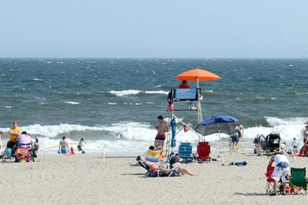 Rockaway 3 Bedroom Suite By The Sea. New York Exterior photo